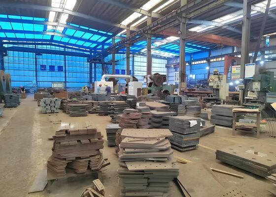 Metal Polishing Machine For Removing Burrs From Metal Surfaces