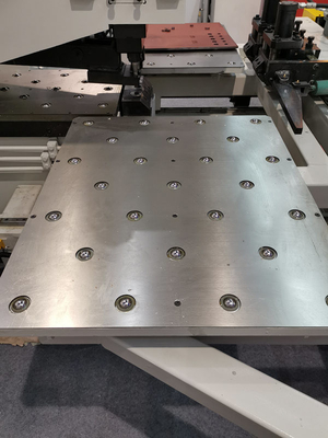 Machine de forage à plaque CNC professionnelle pour le traitement à grande échelle