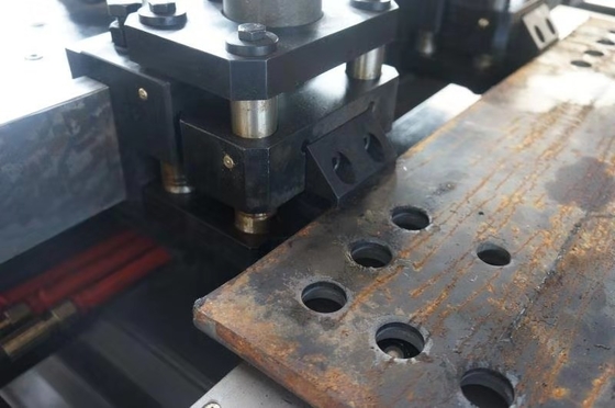 Machine de forage CNC personnalisée rapide pour les plaques