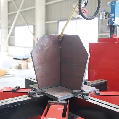 Robot de soudage de haute précision pour la structure en acier