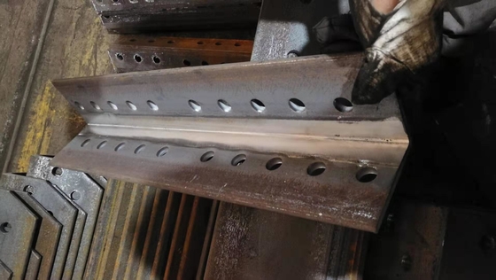 Le modèle de la fraiseuse à dos d'angle QC250-2C