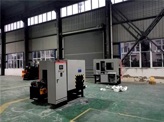 Auten machine de fraisage automatique à racines à angle modèle GQC250-2Q dans l'industrie des tours d'acier