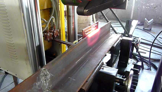 Modèle HQ250-700 Machine à chauffer et à plier en acier à angle CNC