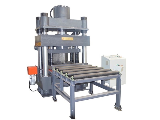 Machine de découpe à angle hydraulique CNC QJ25 avec rotation du moule de découpe à angle
