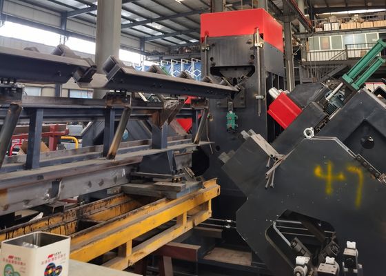 Ligne d'angle CNC sans étape Mouvement CNC holistique et forage de trous précis dans l'industrie de la tour d'acier à angle