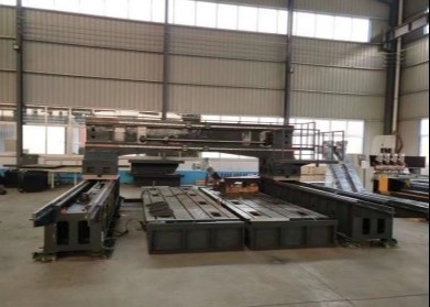 Machine de perçage de plaques CNC BT50 pour pièces de 3000*3000, moteur de broche servo de 30 KW