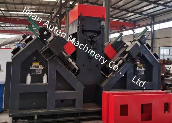 40 mm Max de forage diamètre angle tour d'acier industrie machine à ligne CNC angle 1000KN force de marquage