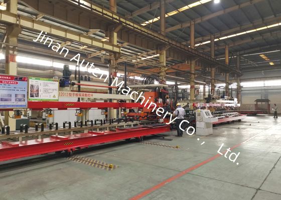 Utilisé pour les poutres de camions légers CNC Longitudinal Beam Punching Machine