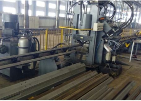 Φ26×12 Ligne de poinçonnage, marquage et cisaillage d'angles métalliques CNC avec 3 axes CNC