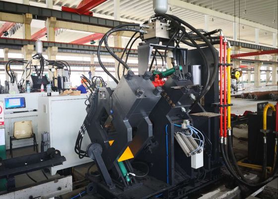 Ligne de machine de perçage et de découpe CNC en mode de coupe à lame unique, vitesse d'avance de 80 m/min pour les cornières