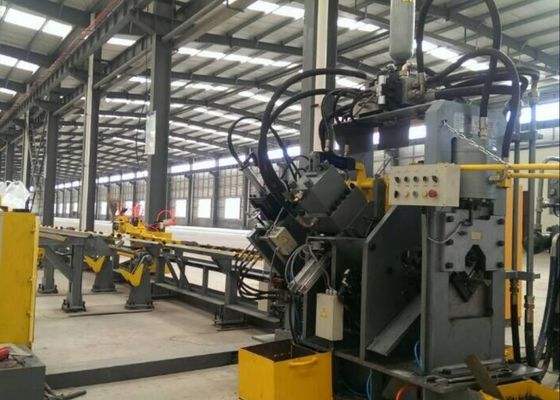 Ligne de machine à poinçonner, cisailler et plier les profilés 28000 x 6500 x 2200mm, entrée par clavier et interface USB