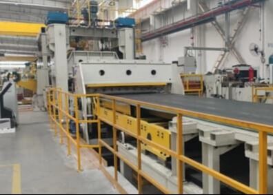 Modèle RFHJ2-30x2500 Ligne de levage et de cisaillement de la plaque d'enroulement de plaque épaisseur de plaque 12 ∼ 30 mm