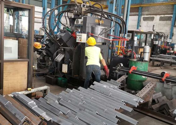 32x7x3m Machine de découpe par perforation à angle CNC Ligne de marquage 1000/1200KN
