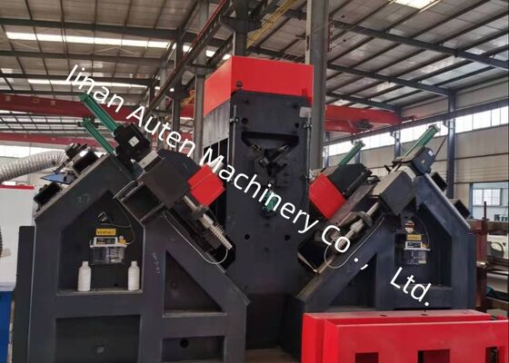 Ligne de production automatique de forage CNC en acier à angle 6000r/min Max. Vitesse de rotation de la broche
