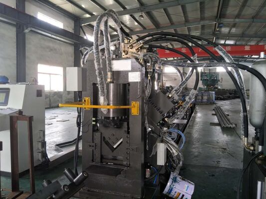 Ligne de traitement de perforation en acier CNC 3 en 1 pour acier d'angle bar plate en acier de canal 3 poinçons par côté