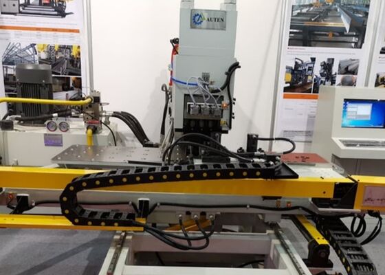 Appliqué à l'industrie de la structure d'acier Machine de perforation de plaque CNC 800/1200KN Force de marquage
