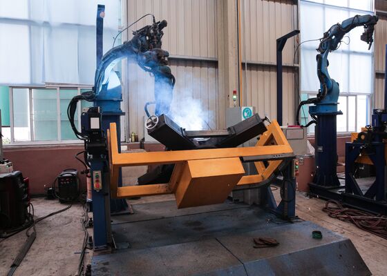 Souder la base des tours de transmission utilisent tour CNC soudage de pied robot 2pcs tables de travail