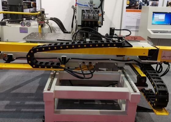 Machine de perforation de plaques CNC avec diamètre de forage maximal 50 mm et BT50 conique pour le forage de tôles métalliques