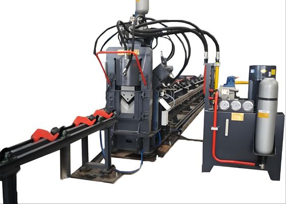 2200/4300KN Force de coupe Cnc angle ligne de machine de découpe de tôle métallique en acier perforé modèle JNC2020
