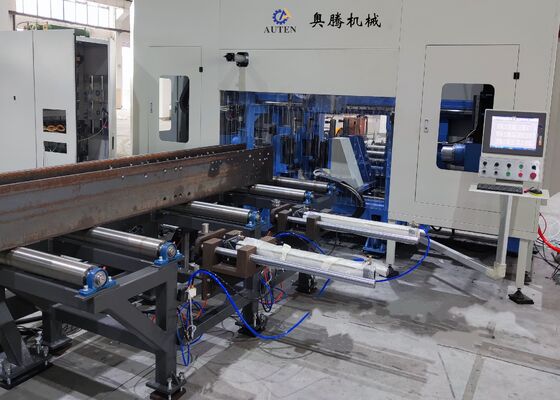 Équipé de 3 fuseaux CNC H machine à sculpture à fente pour l'industrie des structures en acier