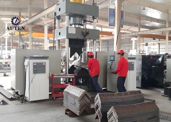 Machine de cintrage à chaud CNC intelligente pour cornières et tôles avec cintrage à chaud