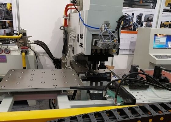 Machine de perforation et de marquage de plaques CNC Plaques d'acier utilisées dans la tour de transmission